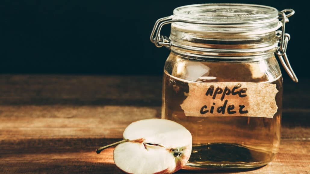 Apple cider vinegar and baking soda drink