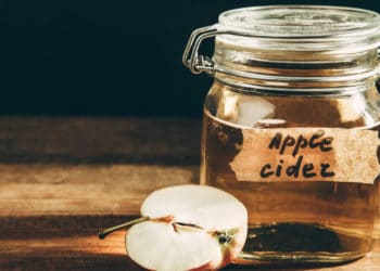 Apple cider vinegar and baking soda drink