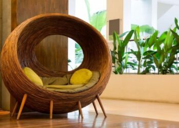 From exploring furniture to building a 2 crore furniture start-up